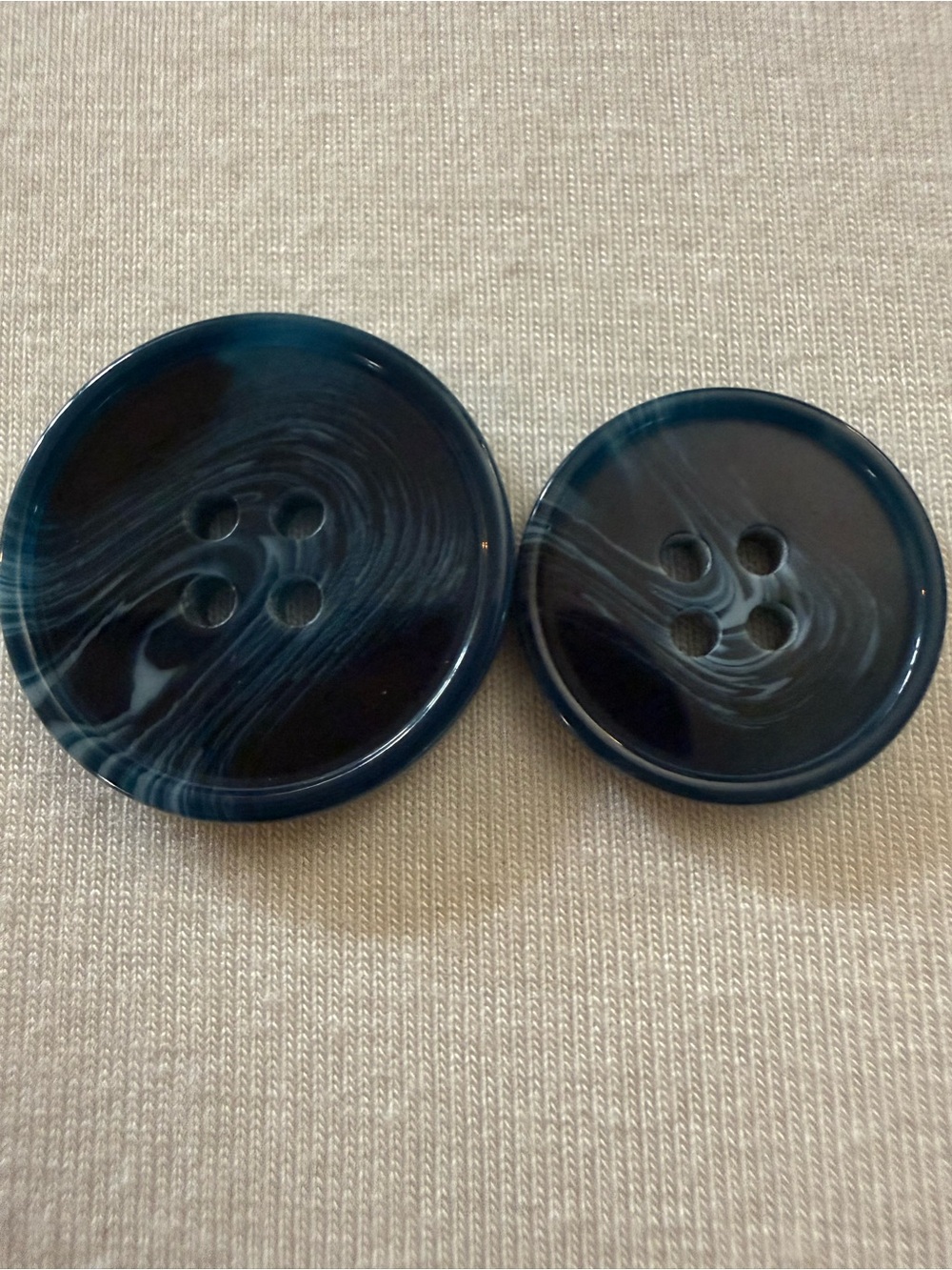 EUVC 1 Inch + 1/2 Inch Glossy Navy Teal Blue Swirl Sewing Buttons - Pack of 2